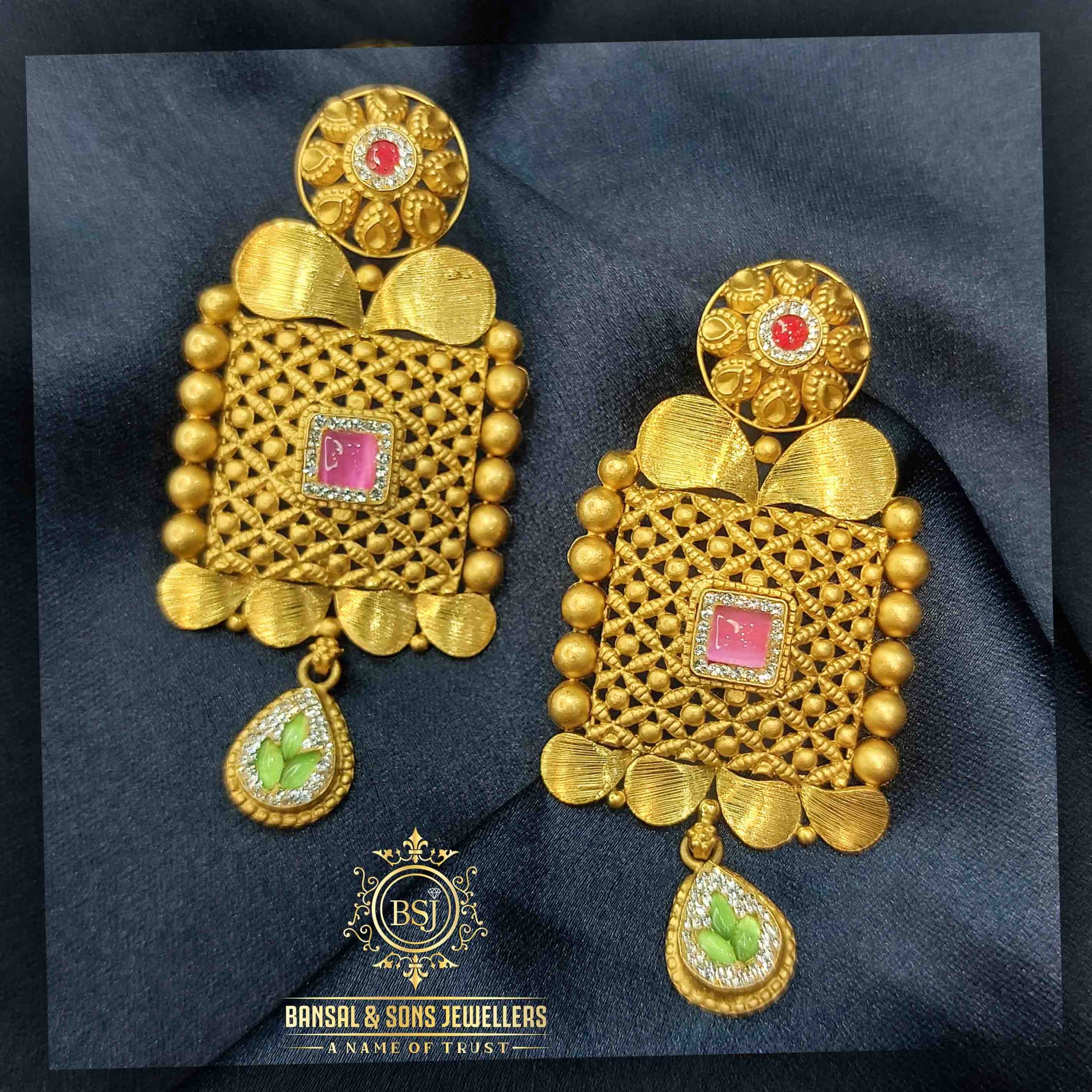 26. Antique long set - Image 2