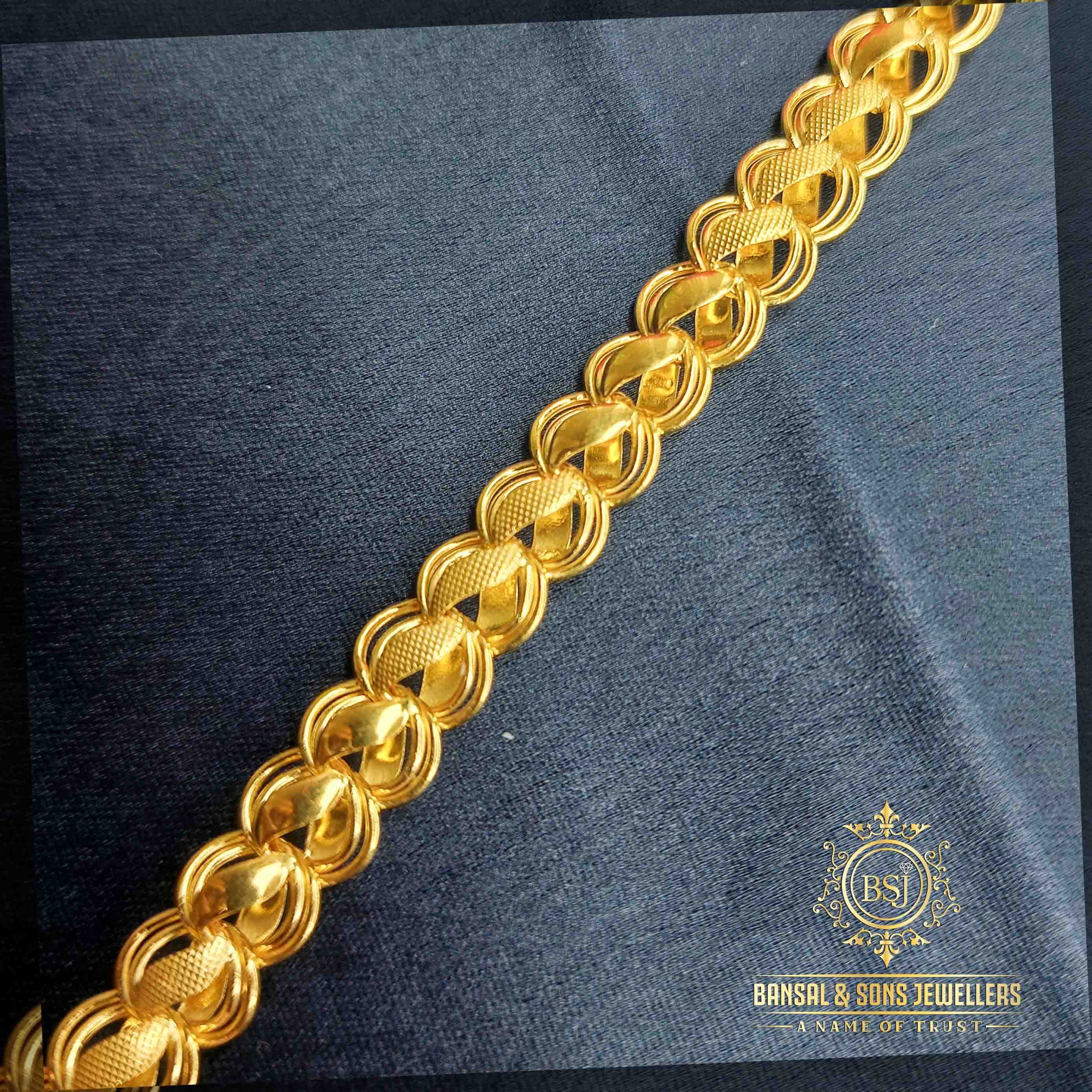 7. Gold gents bracelet - Image 3