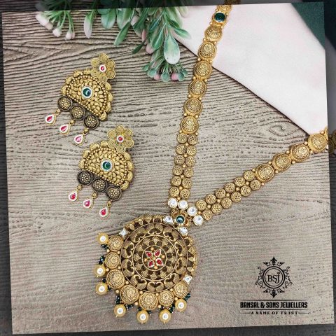 27. Antique long set