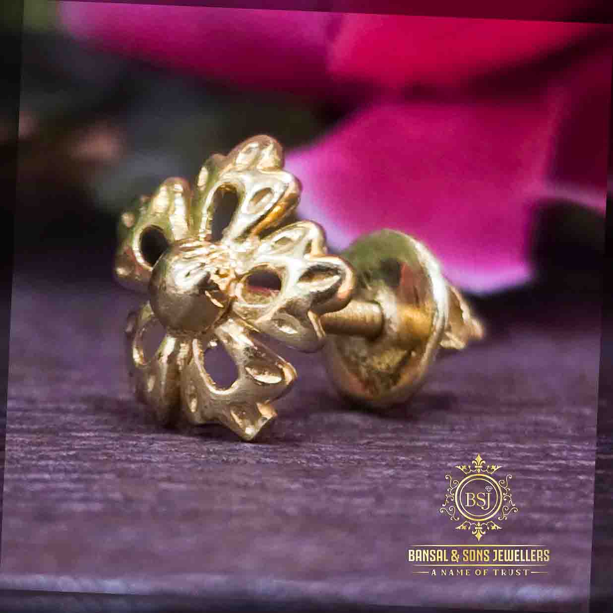 18. Gold earring - Image 2