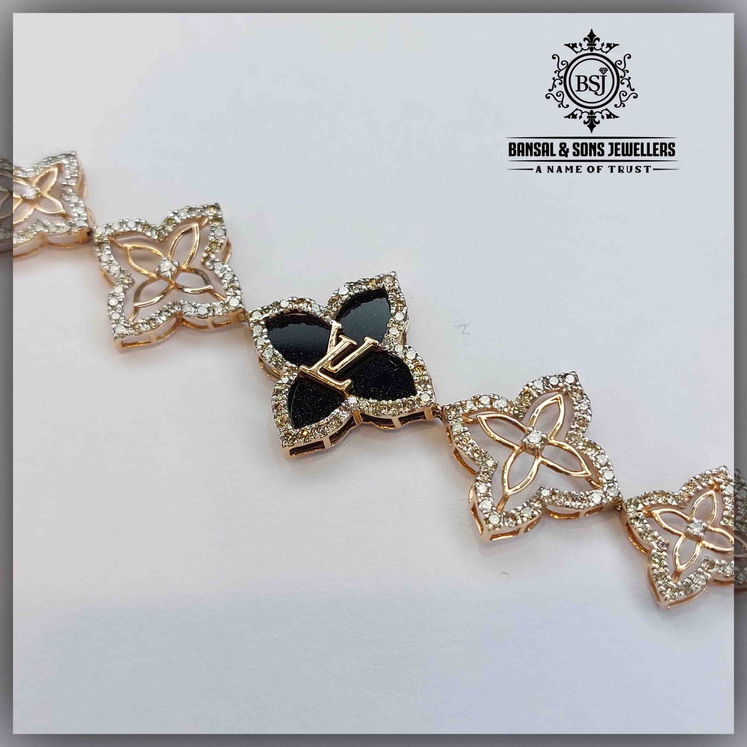 10. Diamond bracelet - Image 3