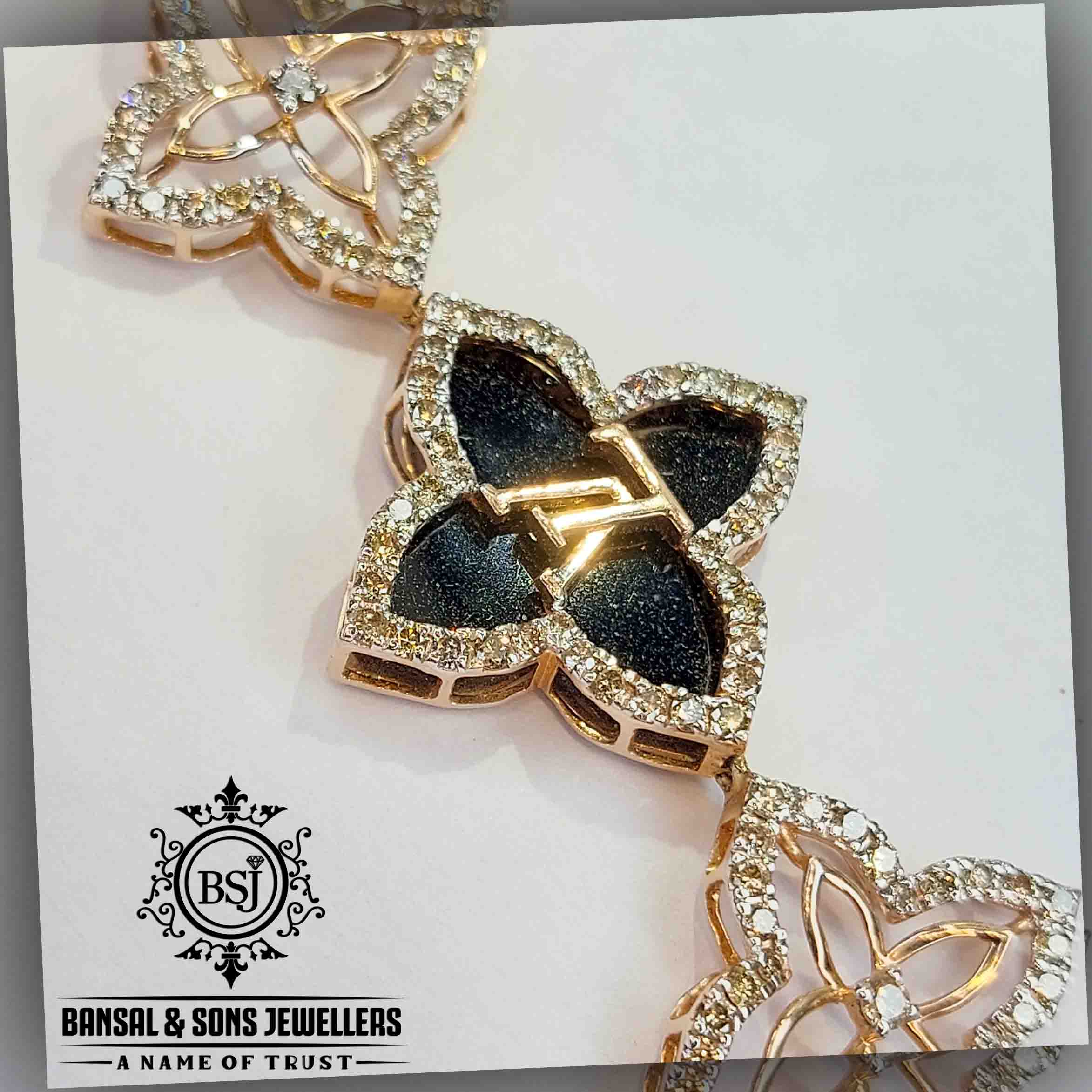 10. Diamond bracelet - Image 2